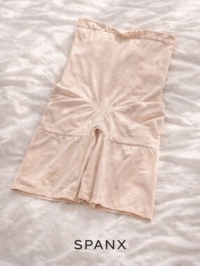 SPANX High Waisted Shapewear Bodysuit 2X Nude Seamless Tummy Control Open Bust